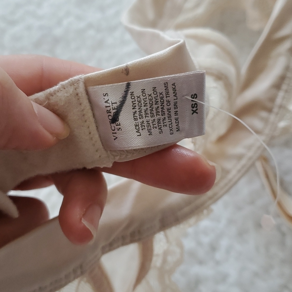 Victoria's Secret Pastel Garter Belt Bundle - Picture 14 of 16